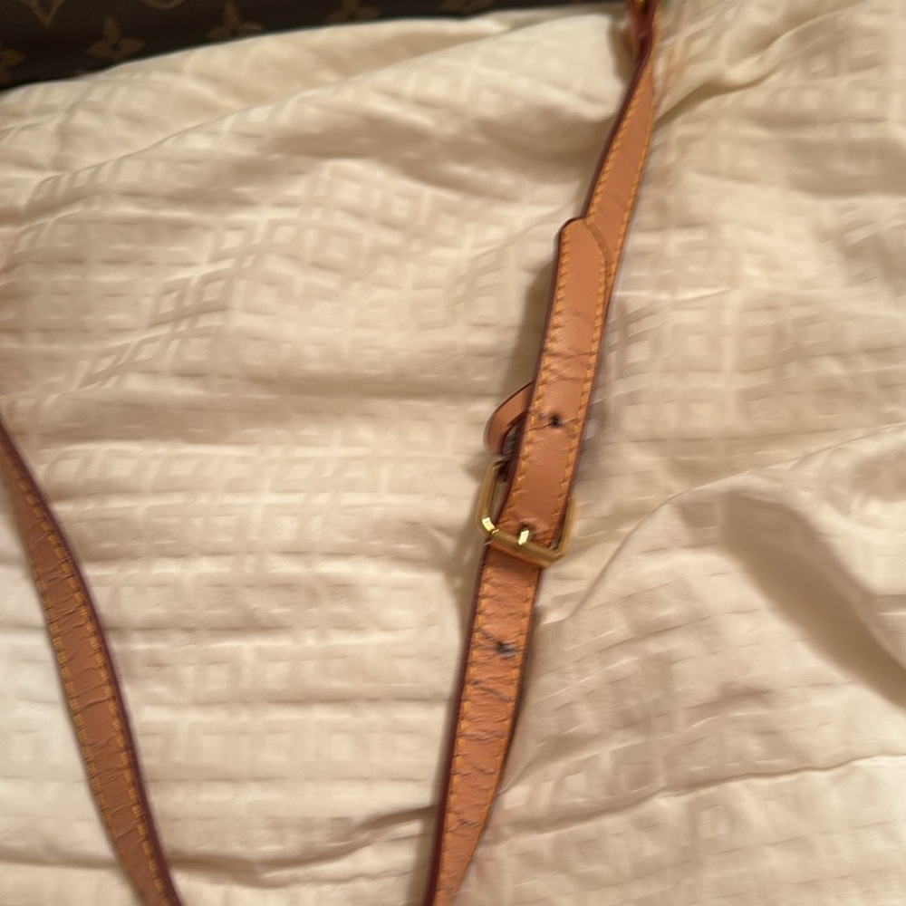 Louis Vuitton Brown Monogram Shoulder Bag faux - Picture 12 of 14